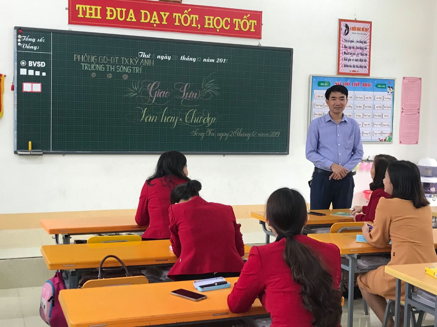Trường Tiểu học Sông Trí đã giành kết quả cao trong kỳ thi Olympic Toán TiTan Việt Nam.
