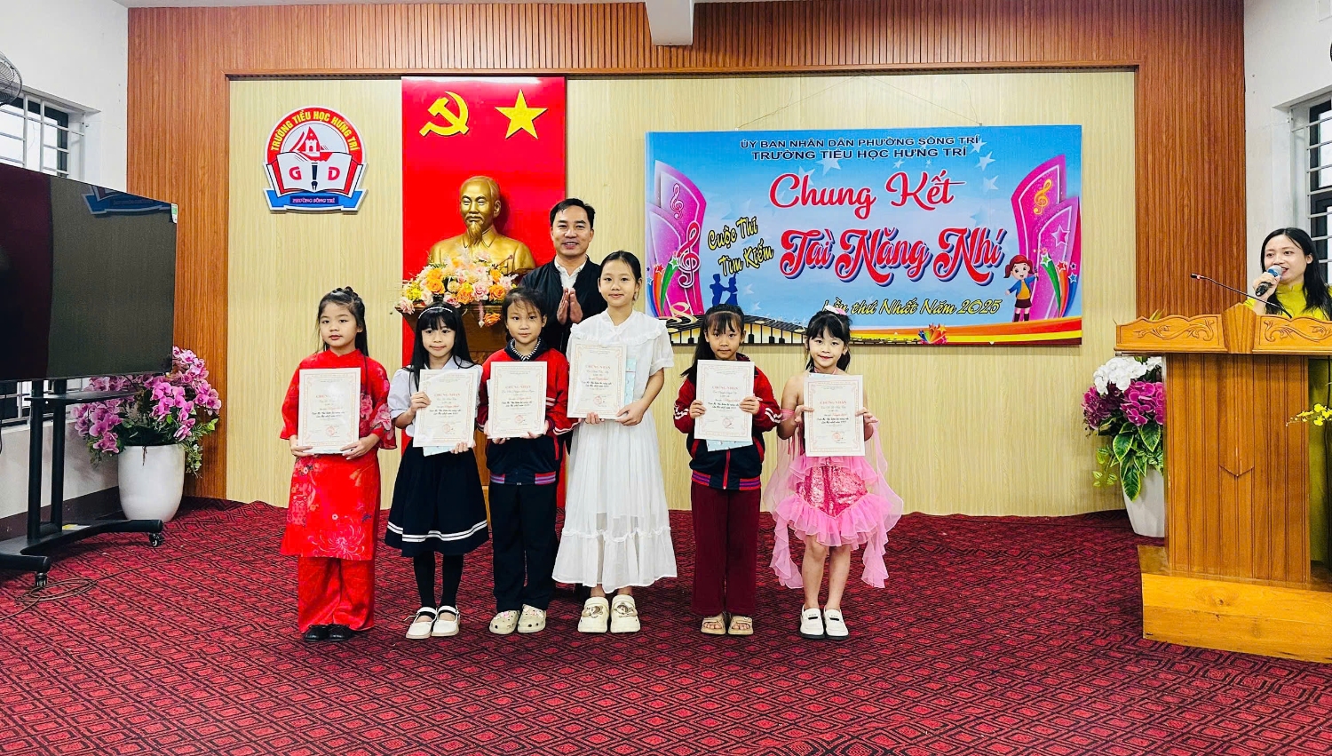 12 ảnh trao giải kk